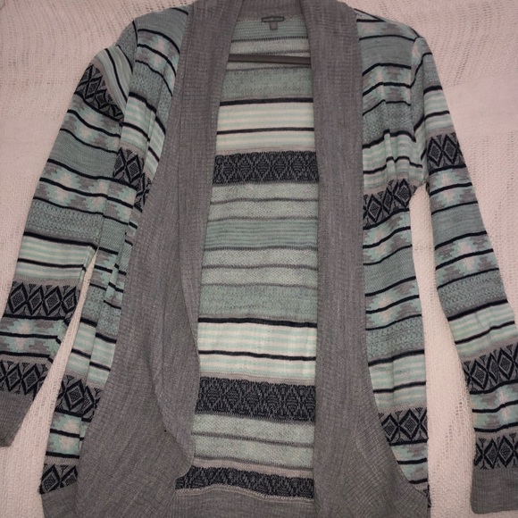 Cardigan - Picture 1 of 2